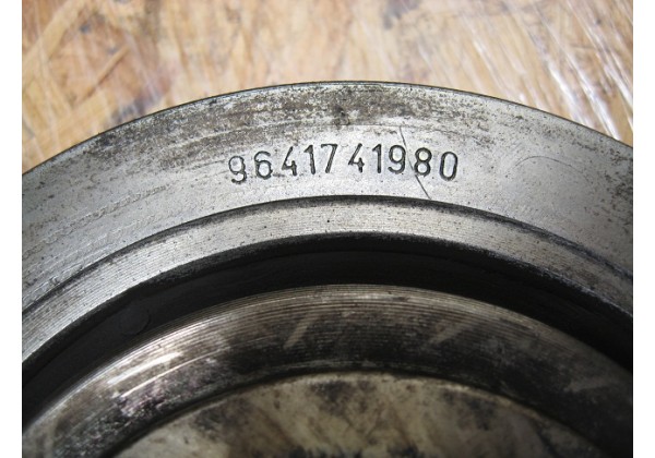 Шків колінвала демпферний на 6 потічків Peugeot 206, 307, 406, 407, 607, 807, Expert II, Citroen C4, C4 Picasso, C5, C8, Xsara, Xsara Picasso 1.8, 2.0 16V, 9641741980, 0515R1